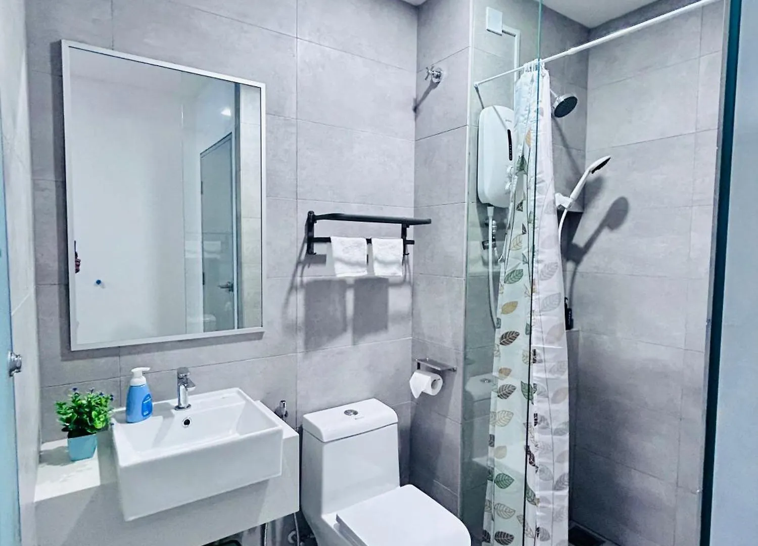 5 Star Comfort Riveria City Kl Sentral 4 Pax Infinity Pool Kuala Lumpur Apartment